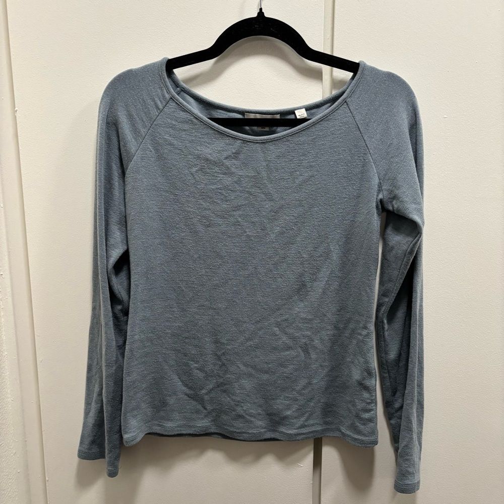Vince Women’s Sz Medium Light Blue Grey Long Sleeve Wool Blend Top